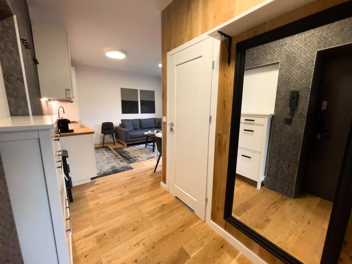 Urban Apartments Premium No 3, Free Private Parking, Self Check-In Chorzów Dış mekan fotoğraf