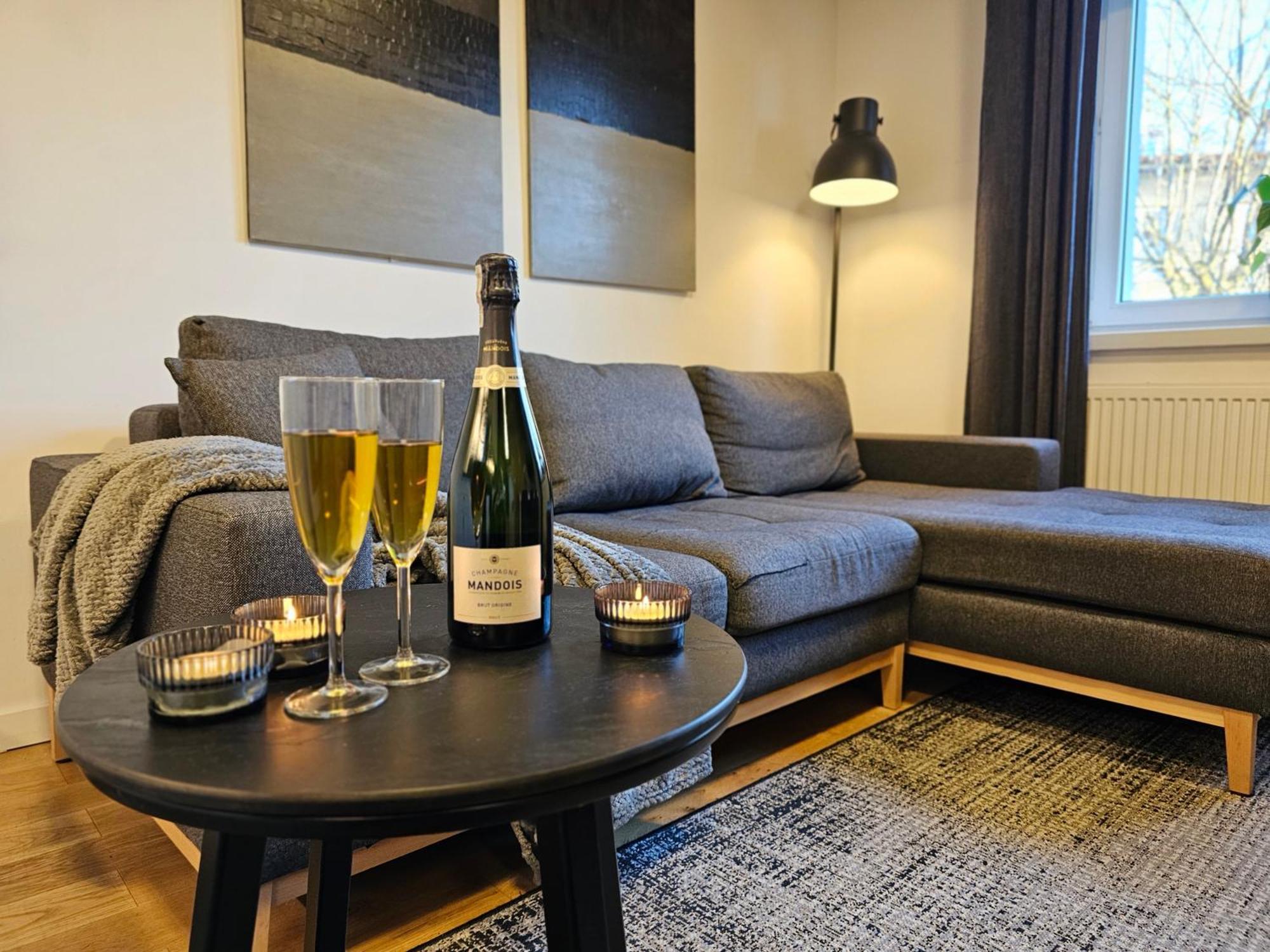 Urban Apartments Premium No 3, Free Private Parking, Self Check-In Chorzów Dış mekan fotoğraf