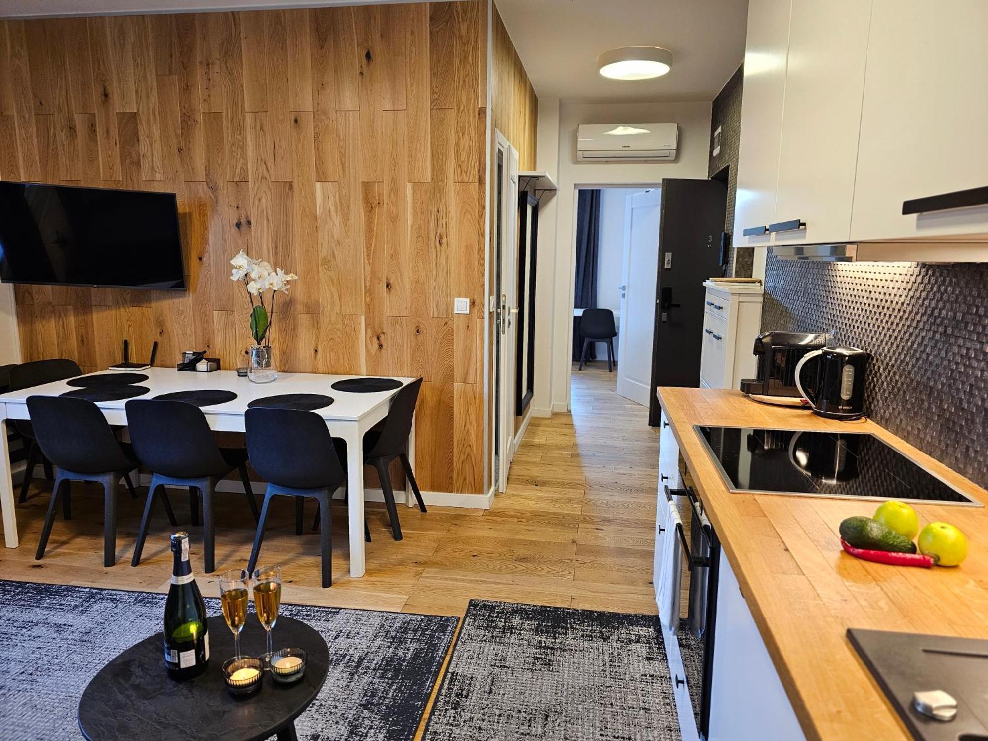 Urban Apartments Premium No 3, Free Private Parking, Self Check-In Chorzów Dış mekan fotoğraf