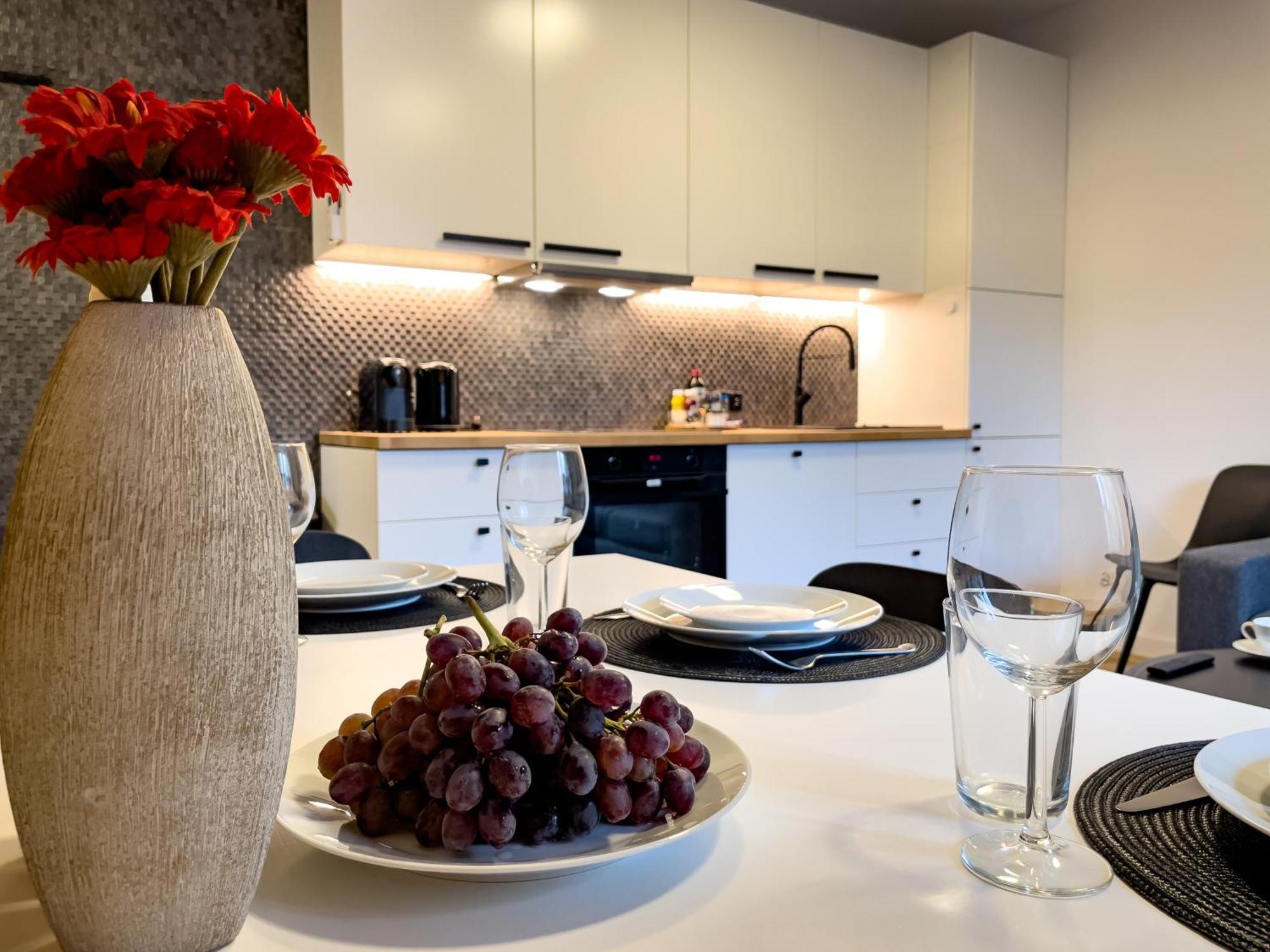 Urban Apartments Premium No 3, Free Private Parking, Self Check-In Chorzów Dış mekan fotoğraf